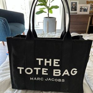 Marc Jacobs The Tote Bag